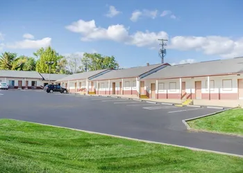 Rodeway Inn Harrisburg hotel thumbnail 2