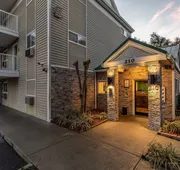 HomeTowne Studios by Red Roof Orlando - Casselberry hotel detail image 3