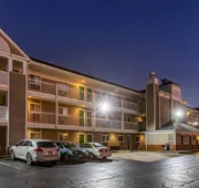 HomeTowne Studios by Red Roof Atlanta - Chamblee hotel detail image 4