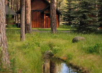 FivePine Lodge & Spa hotel thumbnail 4
