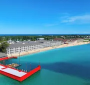 Hamilton Inn Select Beachfront Mackinaw City hotel detail image 3