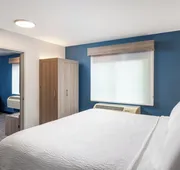 Holiday Inn Express Portland South-Lake Oswego by IHG hotel detail image 3