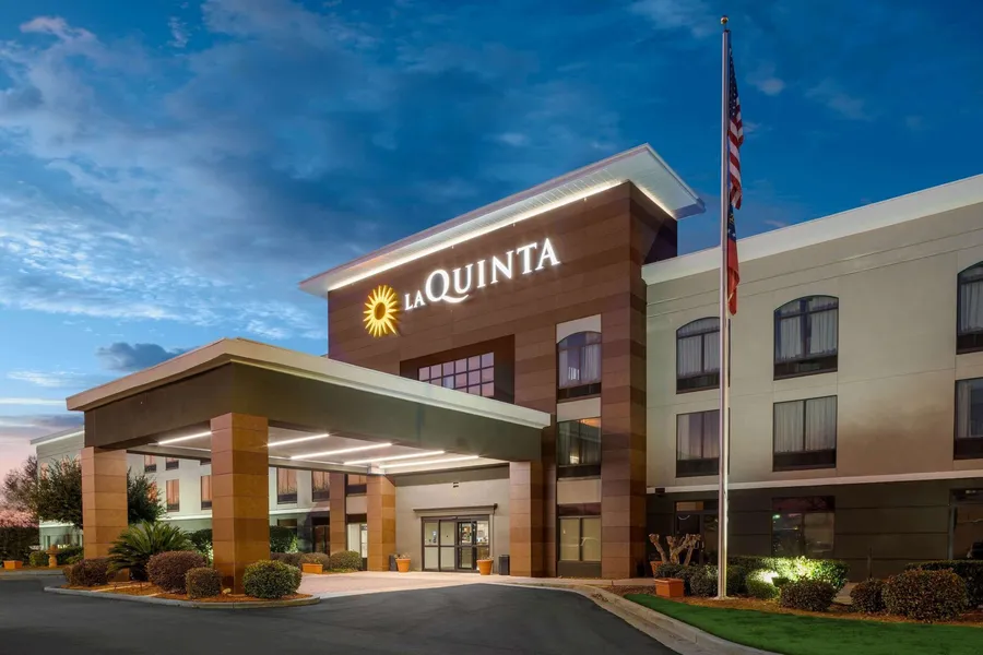 La Quinta Inn & Suites by Wyndham-Albany GA hotel detail image 2