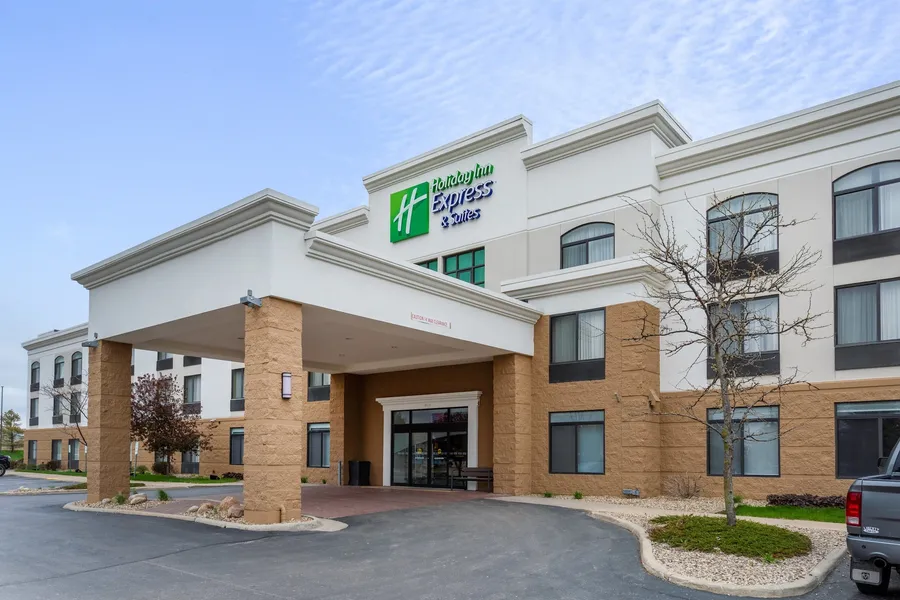 Holiday Inn Express & Suites Cedar Falls - Waterloo by IHG hotel detail image 2