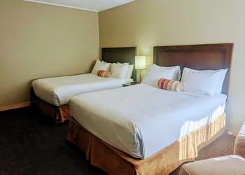 Alpine Inn & Suites hotel thumbnail 5