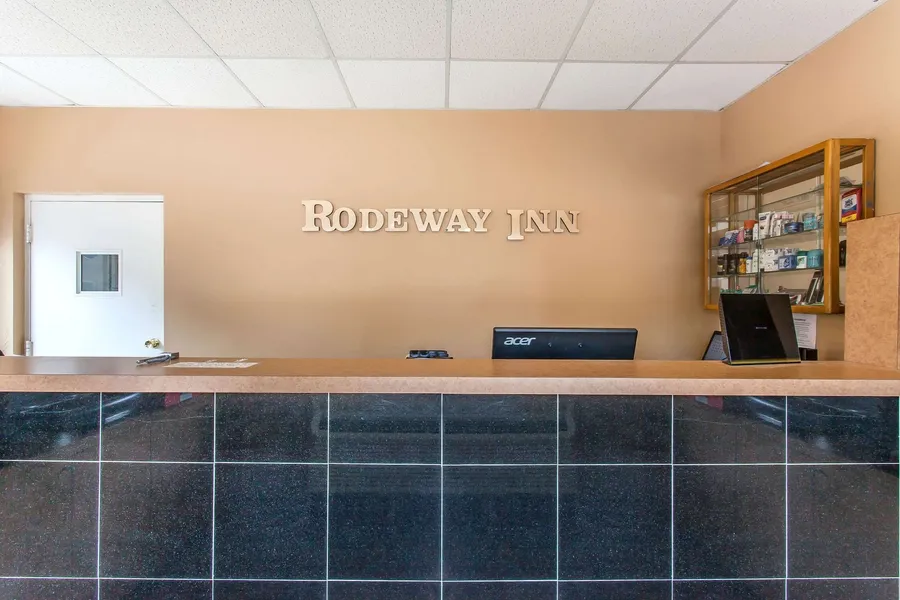 Rodeway Inn Sandusky North hotel detail image 2