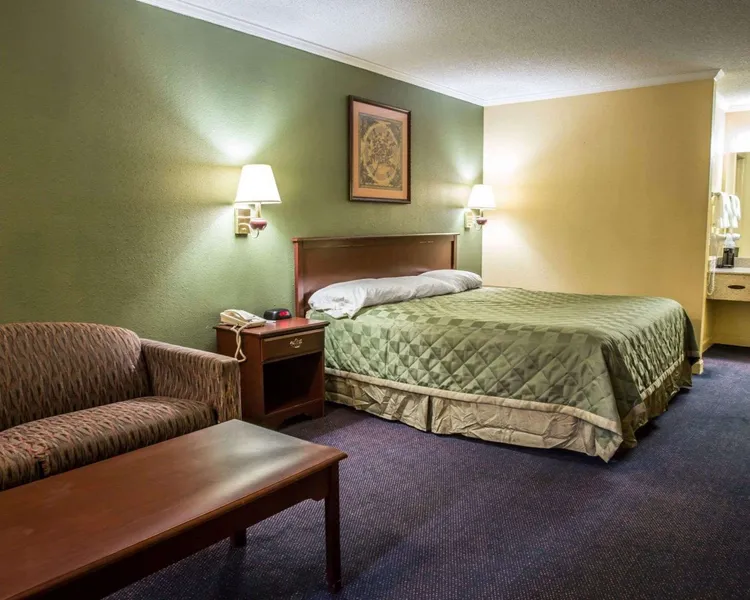 Rodeway Inn & Suites Plymouth Hwy 64 hotel detail image 6