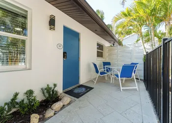 Siesta Key Beach Resort and Suites hotel thumbnail 4