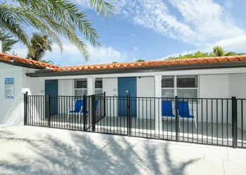 Siesta Key Beach Resort and Suites hotel thumbnail 5