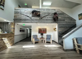 Alpine Inn & Suites hotel thumbnail 6