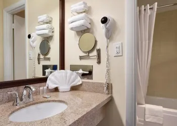 Travelodge by Wyndham Orange County Airport/ Costa Mesa hotel thumbnail 8