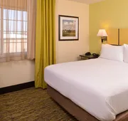Candlewood Suites Bloomington-Normal By IHG hotel detail image 4