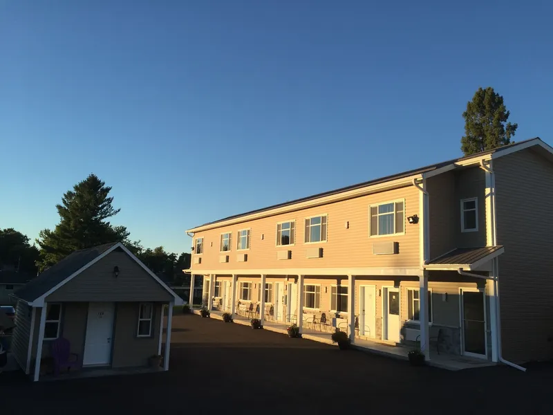 Fox Motor Inn hotel detail image 6