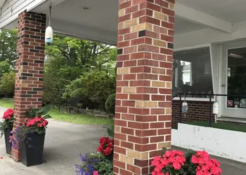 Winsome Inn hotel thumbnail 2