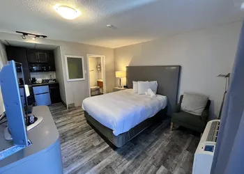 Saskatoon Thriftlodge hotel thumbnail 7