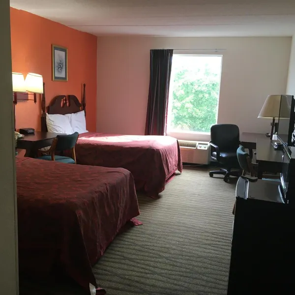 President Inn & Suites hotel detail image 6