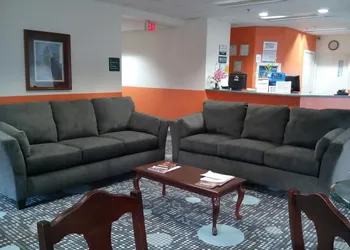 President Inn & Suites hotel thumbnail 3