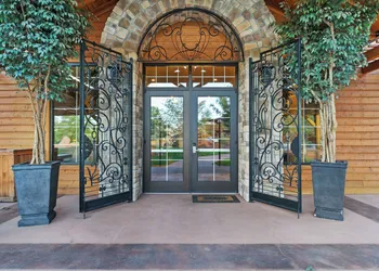 Desert Rose Resort & Cabins hotel thumbnail 3