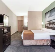 Super 8 by Wyndham Saskatoon Near Saskatoon Airport hotel detail image 7