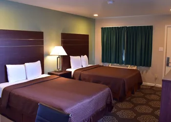 Country Inn hotel thumbnail 8