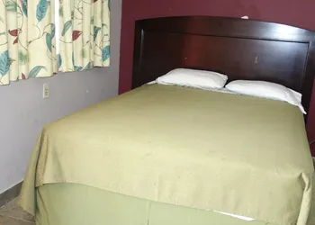 Palm City Motel hotel thumbnail 5