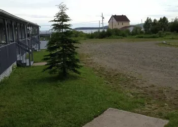 Motel de l'Anse hotel thumbnail 2