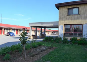 Lundy's Motel hotel thumbnail 4