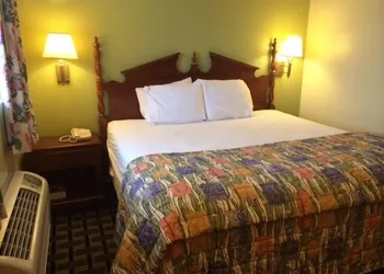 Hospitality Inn - Buffalo Airport hotel thumbnail 6
