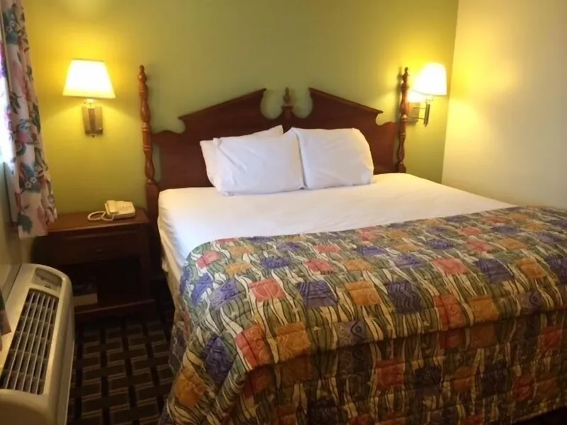 Hospitality Inn - Buffalo Airport hotel detail image 6