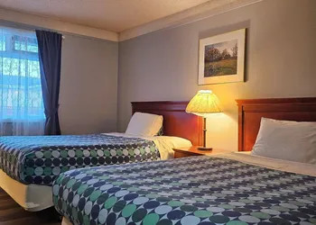 Moosomin Country Squire Inn hotel thumbnail 8