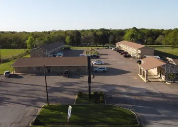 Countryside Inn hotel thumbnail 2