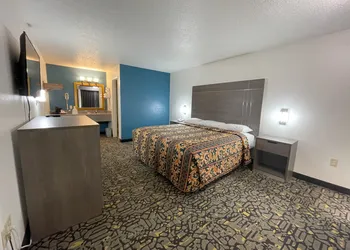 Countryside Inn hotel thumbnail 8