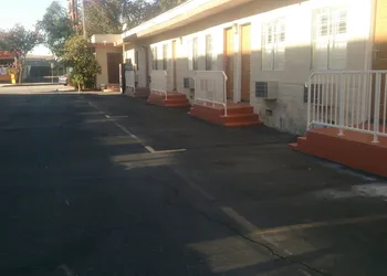 Budget Inn hotel thumbnail 4