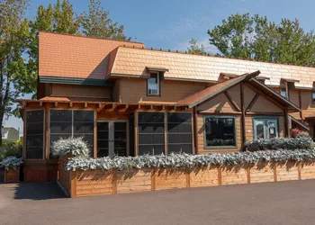 Auberge du Marchand hotel thumbnail 2