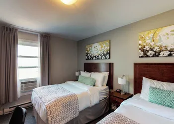 Auberge du Marchand hotel thumbnail 6