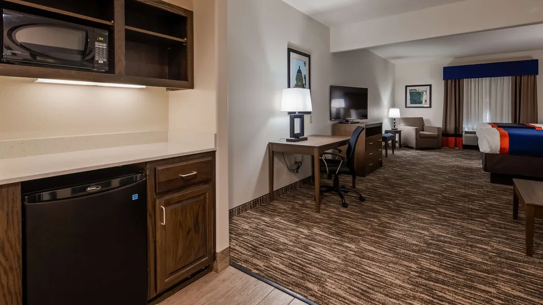 Best Western Plus Ardmore Inn & Suites hotel detail image 2