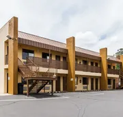 Howard Johnson by Wyndham Flagstaff hotel detail image 4
