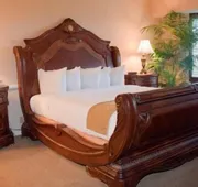 Historic Santa Maria Inn hotel detail image 7