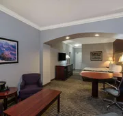 La Quinta Inn & Suites by Wyndham Loveland/Estes Park hotel detail image 7
