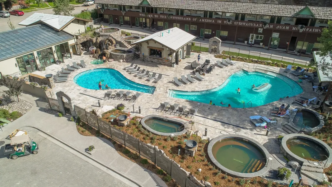 Twin Peaks Lodge & Hot Springs hotel detail image 2
