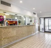 Econo Lodge Darien hotel detail image 4