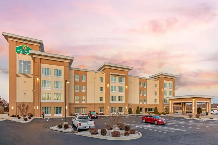 La Quinta Inn & Suites by Wyndham Paducah hotel detail image 2