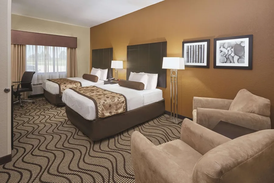 La Quinta Inn & Suites by Wyndham South Bend hotel detail image 6