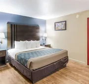 Econolodge Inn & Suites hotel detail image 7
