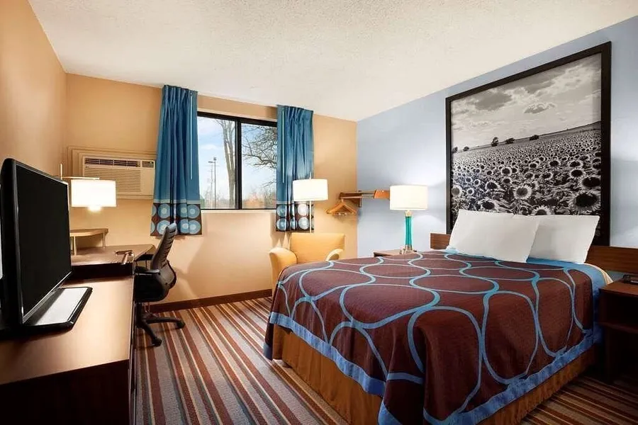 Americas Best Value Inn Pittsburg hotel detail image 6