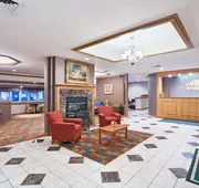 La Quinta by Wyndham Overland Park hotel detail image 5