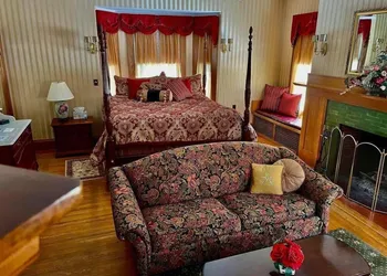 Black Swan Inn hotel thumbnail 7