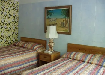Windsor Motel hotel thumbnail 8
