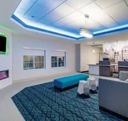 La Quinta Inn & Suites by Wyndham Latham Albany Airport hotel detail image 5