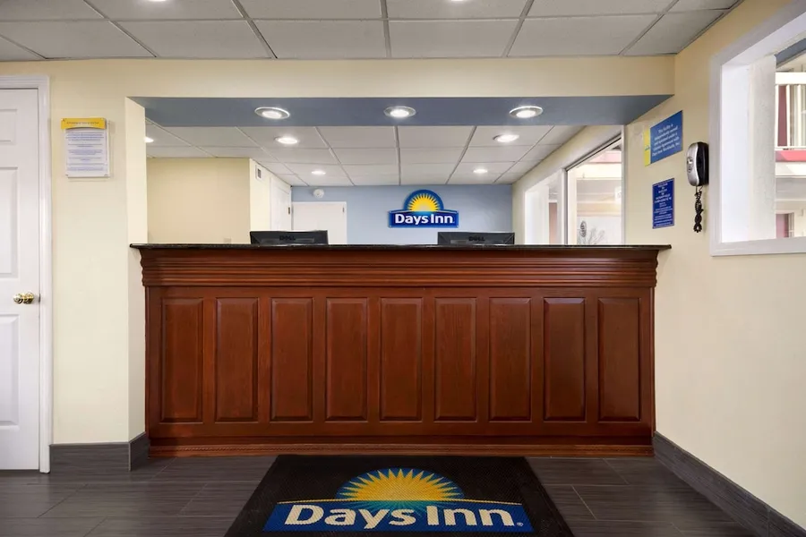 Days Inn by Wyndham Jacksonville NC hotel detail image 2